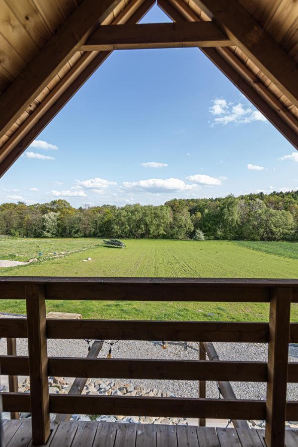 Wycisznia - Drewniane Domki Caloroczne Gieraltowiczki Extérieur photo