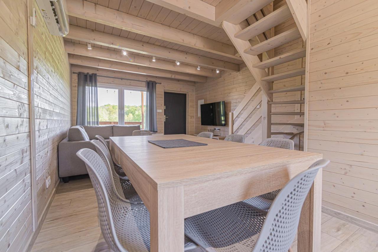 Wycisznia - Drewniane Domki Caloroczne Gieraltowiczki Extérieur photo